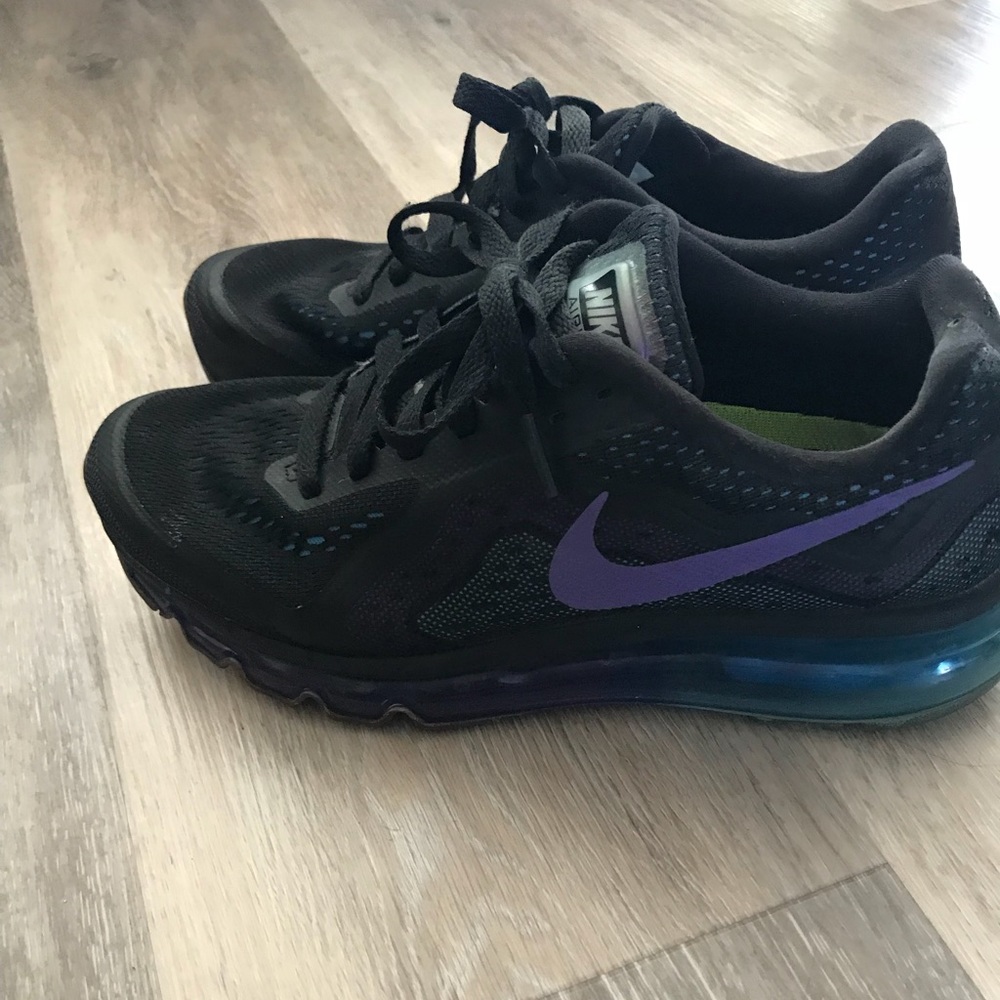Nike Air Max 2015’s; US Women’s 7.5; gently worn